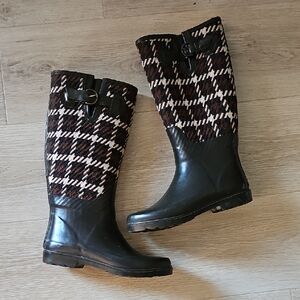 Banana Republic Black and Brown Plaid Winter Boots